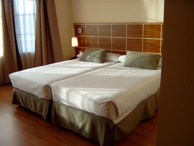 Exe Leon Hotel Cameră foto